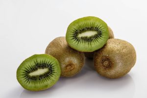 kiwis fruits spring